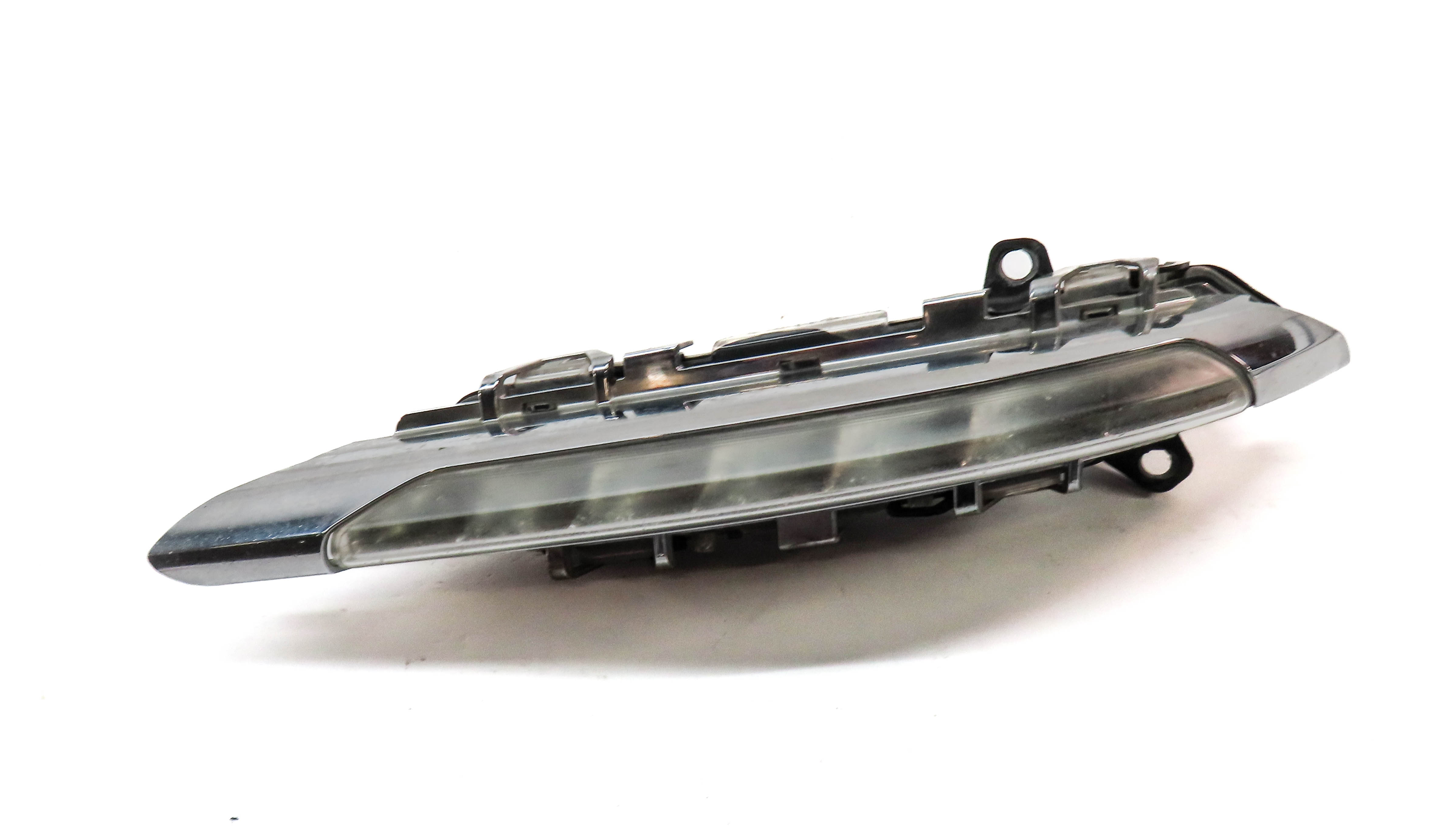11-15 MERCEDES C CL GLK S CLS R (W204 W216 W218 W221 W251 X204) LEFT FOGLIGHT — exact item pictured